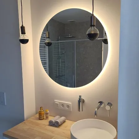 Bed & Breakfast Snooze 4*