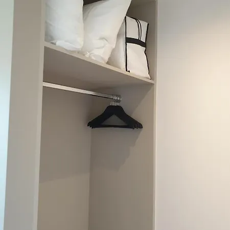 Bed & Breakfast Snooze 4*