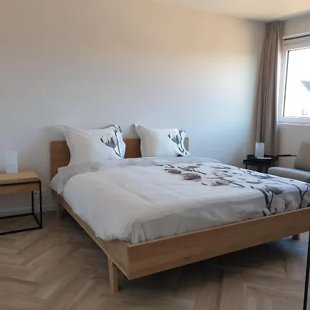 Oda ve Kahvaltı Snooze 4*