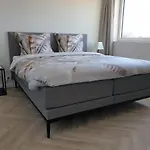 Snooze Bed & Breakfast 4*